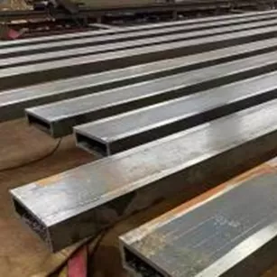 दायाँ-कोण वर्ग ट्यूब